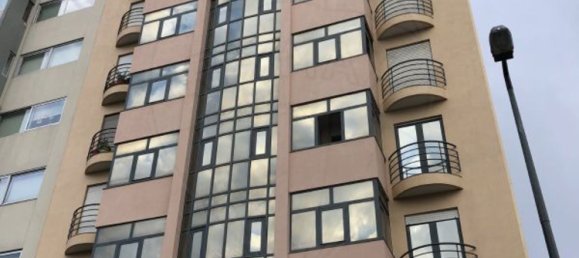 137m² Commercial property in Ovar, Portugal No. 89552 7