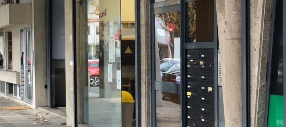 137m² Commercial property in Ovar, Portugal No. 89552 3