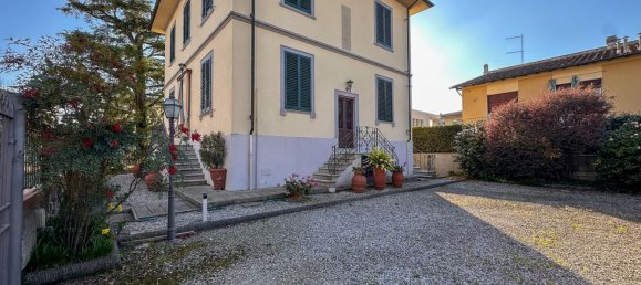 Villa de 14 divisões em Lucca, Italy N.º 139251 2