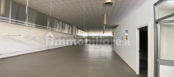 2100m² Warehouse in Scandicci, Italy No. 353684 2