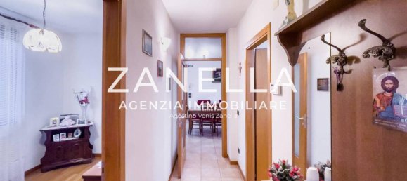 10-salle Villa à Resana, Italy No. 152407 16