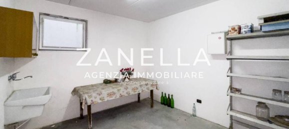 10-salle Villa à Resana, Italy No. 152407 43