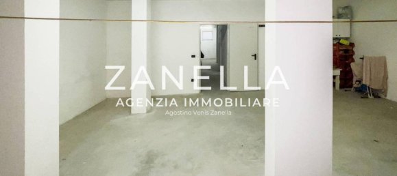 10-salle Villa à Resana, Italy No. 152407 40