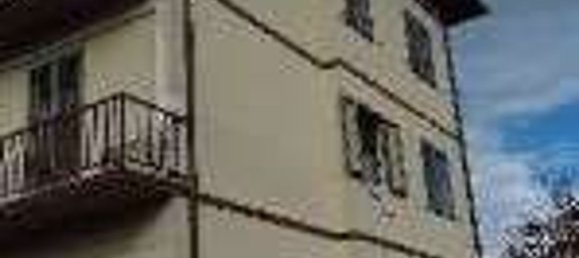 Apartamento de 5 habitaciónes en Quarrata, Italy No. 264959 2