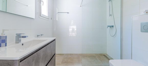 Дом с 6 спальнями в Марбелья, Испания № 81371 20