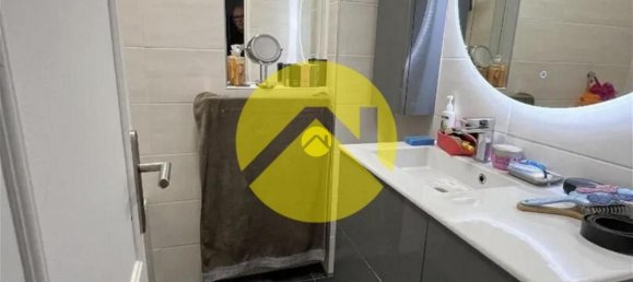 Apartamento de 2 dormitorios en Bourges, France No. 158835 9