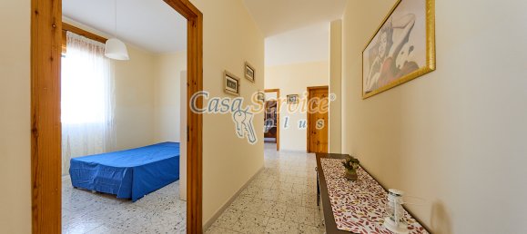 5 bedrooms House in Gallipoli, Italy No. 222008 12