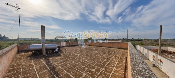 5 bedrooms House in Gallipoli, Italy No. 222008 31