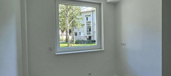 2-salle Appartement à Lichterfelde, Germany No. 242790 5