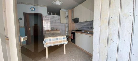 2-salle Maison à San Severo, Italy No. 24107 4