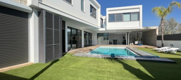 Вилла с 4 спальнями в Трахони, Кипр № 3213 2