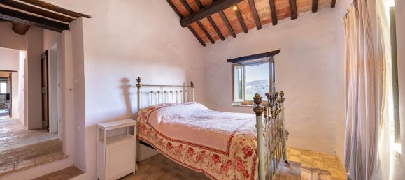 8 bedrooms House in Città di Castello, Italy No. 63822 18
