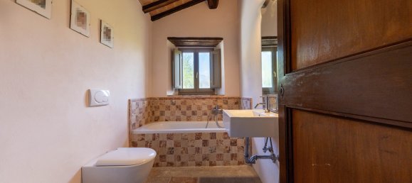 8 bedrooms House in Città di Castello, Italy No. 63822 19