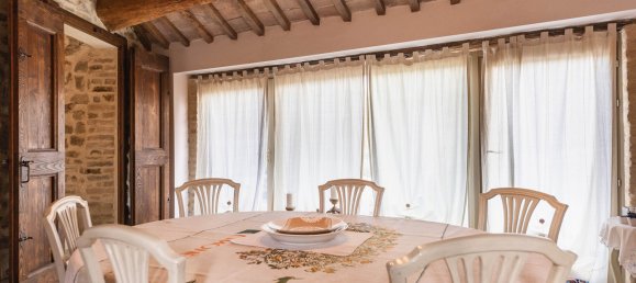 8 bedrooms House in Città di Castello, Italy No. 63822 21