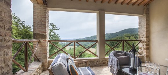 8 bedrooms House in Città di Castello, Italy No. 63822 23