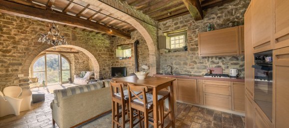 8 bedrooms House in Città di Castello, Italy No. 63822 12