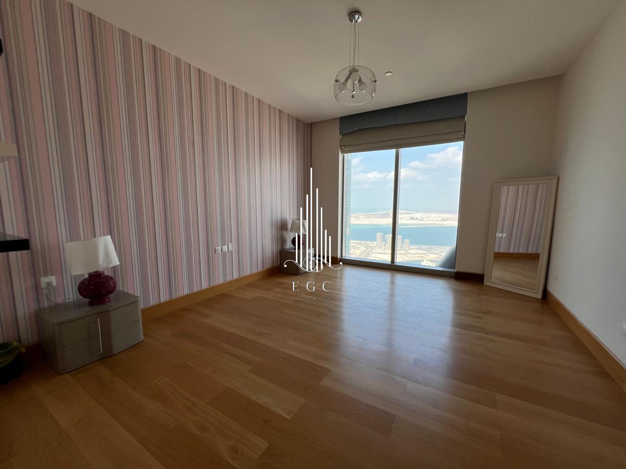 5 bedrooms Penthouse in Al Reem Island, UAE No. 28220