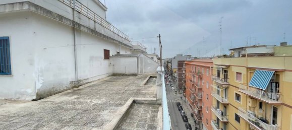 2-Zimmer Penthouse in Bari, Italy, Nr. 22053 13