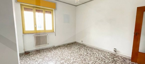 2-Zimmer Penthouse in Bari, Italy, Nr. 22053 2