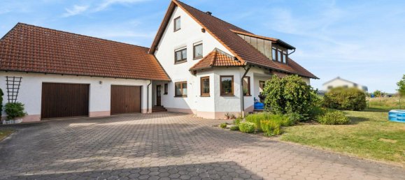 10غرفة تاون هاوس في Erlangen-Hochstadt, Germany رقم 353174 3