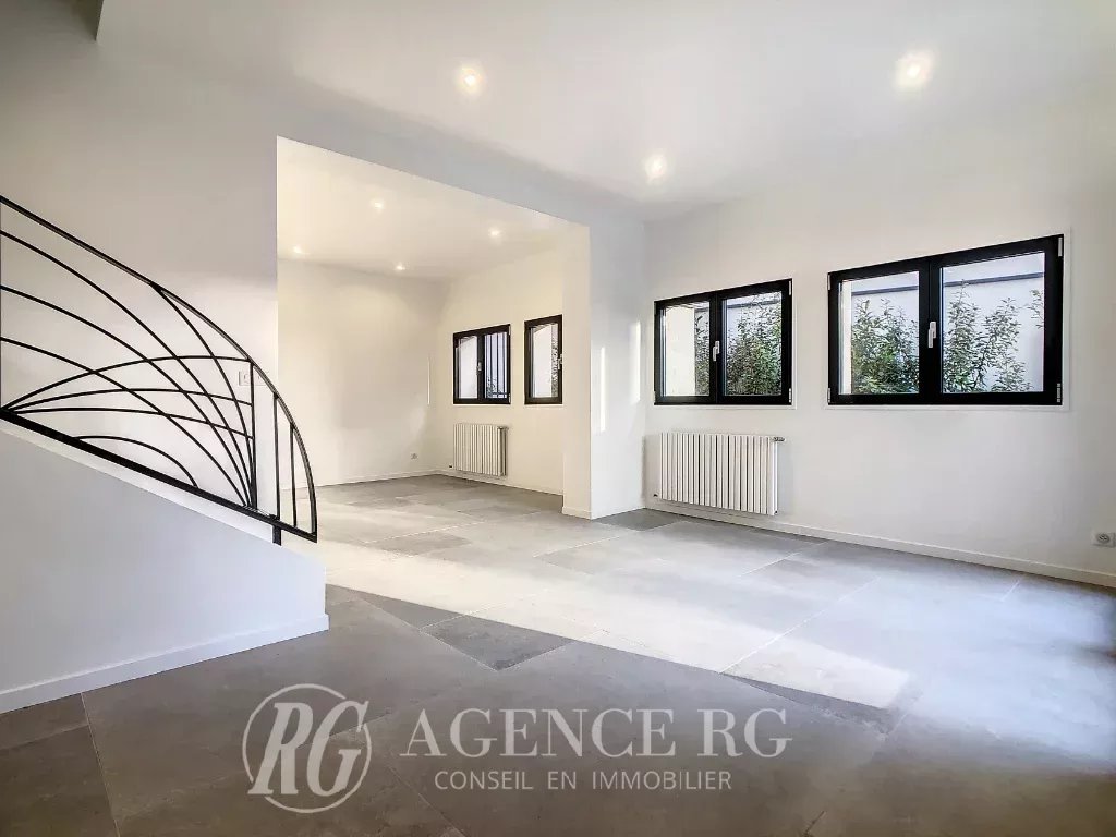 3 bedrooms House in Rueil-Malmaison, France No. 126843