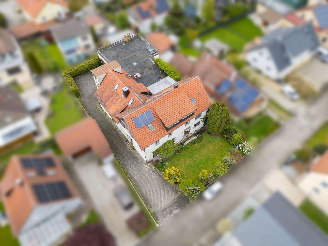 Таунхаус с 11 комнатами в Фрайзинг, Германия № 123898