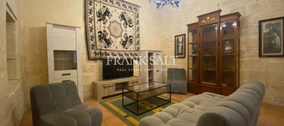 3 bedrooms Townhouse in Zabbar, Malta No. 11097 2