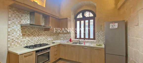 3 bedrooms Townhouse in Zabbar, Malta No. 11097 3