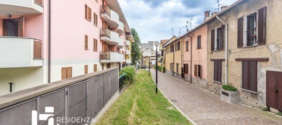 Garaje en Seveso, Italy 32 m² No. 268110 5