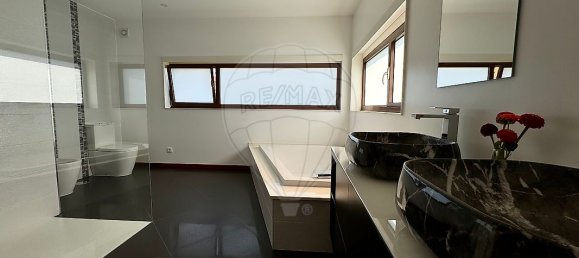 3 bedrooms House in Viana do Castelo, Portugal No. 27051 16