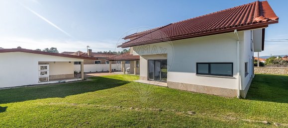 3 bedrooms House in Viana do Castelo, Portugal No. 27051 23