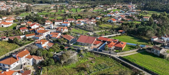 3 bedrooms House in Viana do Castelo, Portugal No. 27051 27