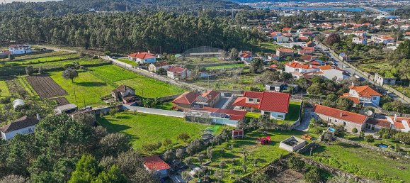 3 bedrooms House in Viana do Castelo, Portugal No. 27051 29