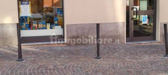 2-Zimmer Gewerbliche Immobilie in Canzo, Italy, Nr. 138164 3