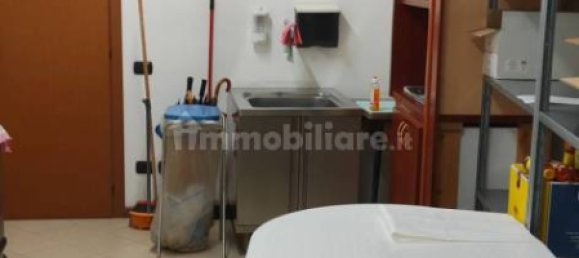 2-Zimmer Gewerbliche Immobilie in Canzo, Italy, Nr. 138164 14
