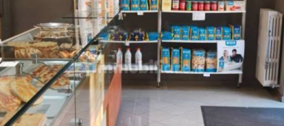 2-Zimmer Gewerbliche Immobilie in Canzo, Italy, Nr. 138164 4