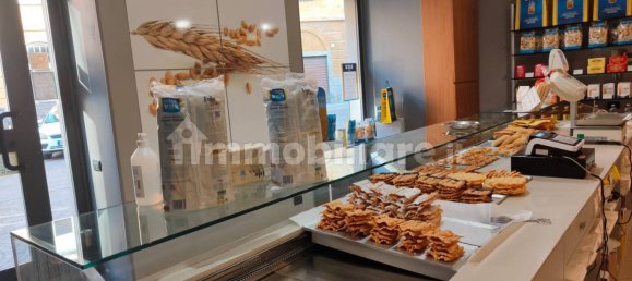 2-Zimmer Gewerbliche Immobilie in Canzo, Italy, Nr. 138164 9