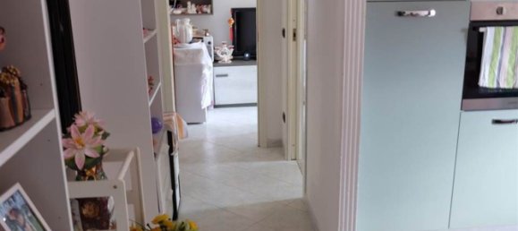 2 Schlafzimmer Wohnung in Paderno Dugnano, Italy, Nr. 360519 6