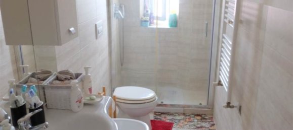 2 Schlafzimmer Wohnung in Paderno Dugnano, Italy, Nr. 360519 7