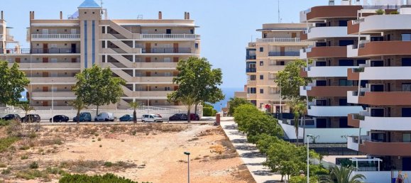 Пентхаус с 2 спальнями в Аликанте, Испания № 148868 3