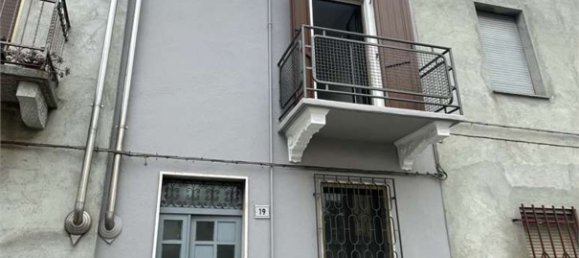 3 rooms House in Cameri, Italy No. 154538 2