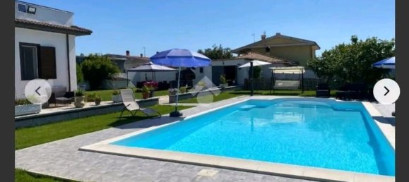 4 rooms Villa in Anzio, Italy No. 33997 10