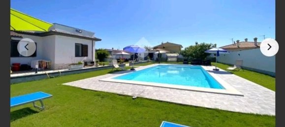4 rooms Villa in Anzio, Italy No. 33997 2