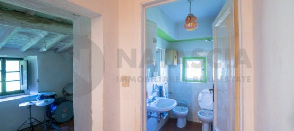 5 bedrooms House in Pelago, Italy No. 199614 15