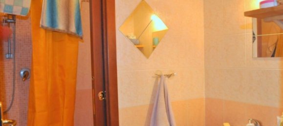 3 rooms Apartment in Castiglione del Lago, Italy No. 170351 5