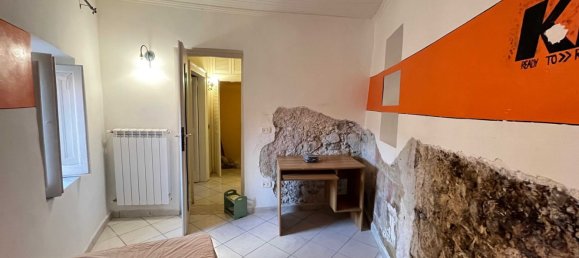 3 rooms Apartment in Alvito, Italy No. 161044 8