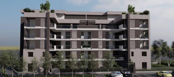 3 rooms Apartment in Brescia, Italy No. 29681 2