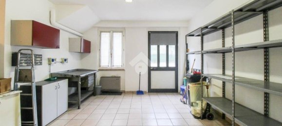4 rooms Commercial property in Chiari, Italy No. 54739 17