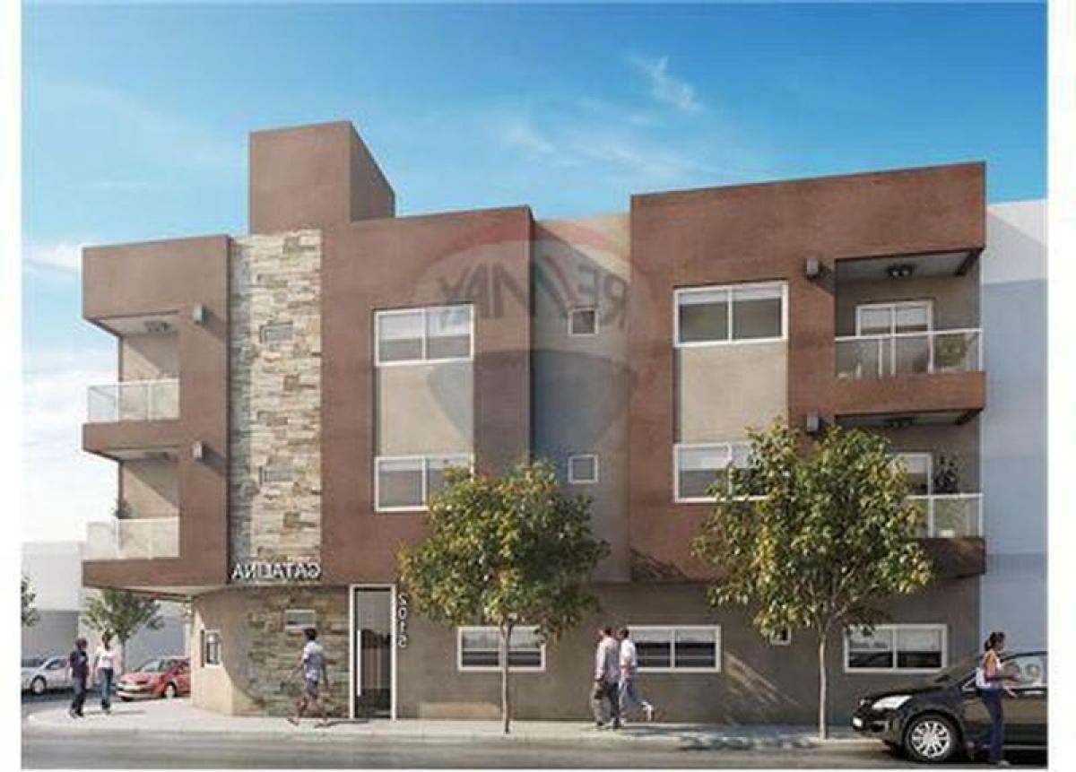 Studio in Bermudez, Argentina No. 8092