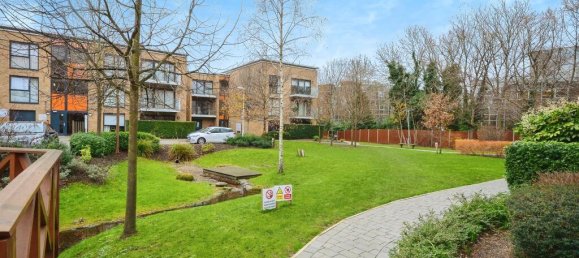 2 bedrooms Apartment in Edgware, United Kingdom No. 6343 8